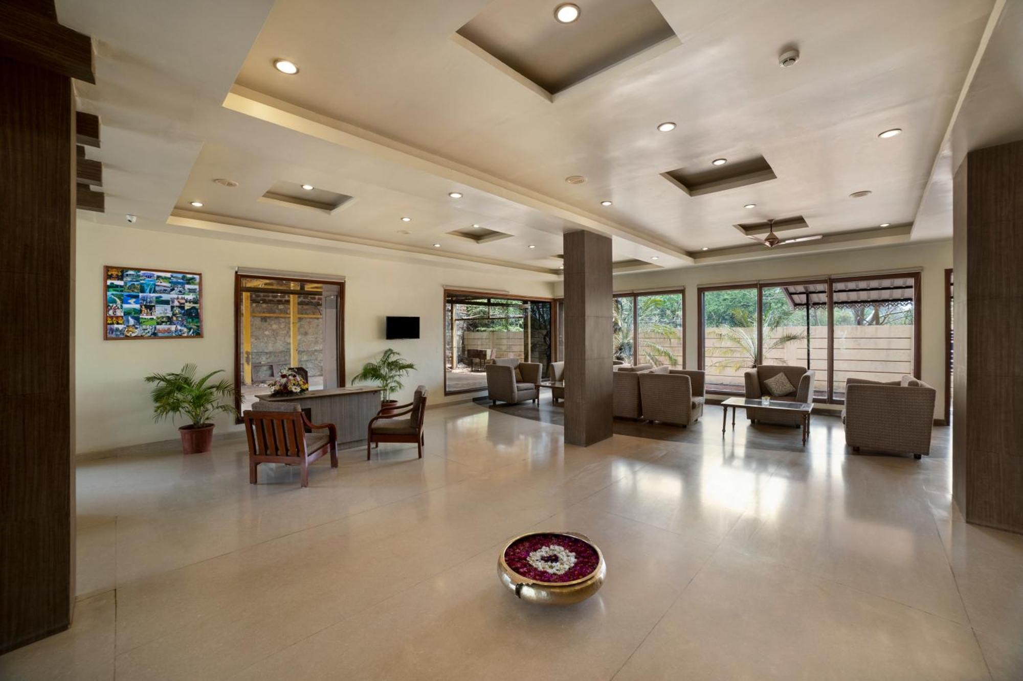 Hotel Sterling Karwar Extérieur photo