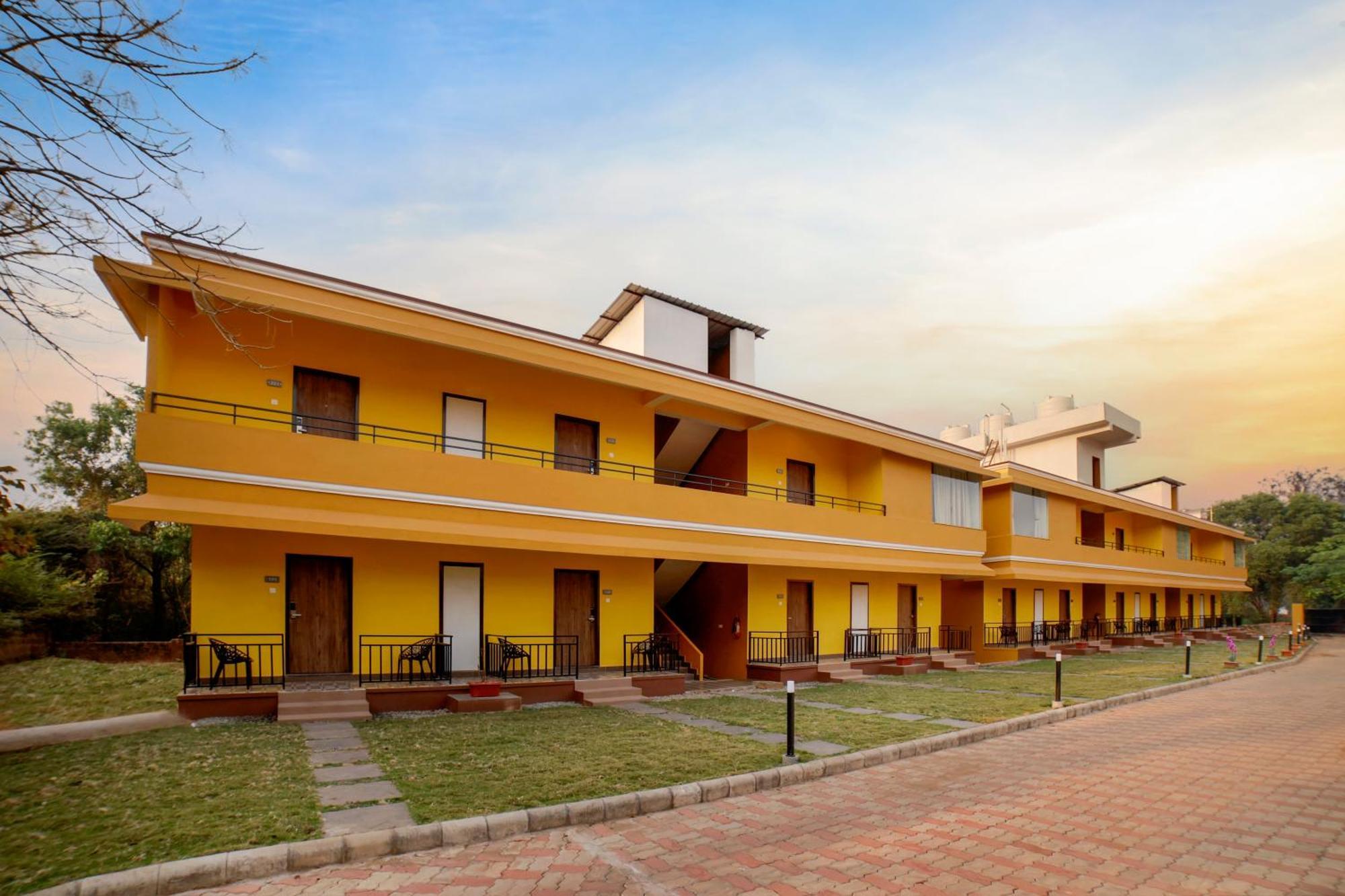 Hotel Sterling Karwar Extérieur photo