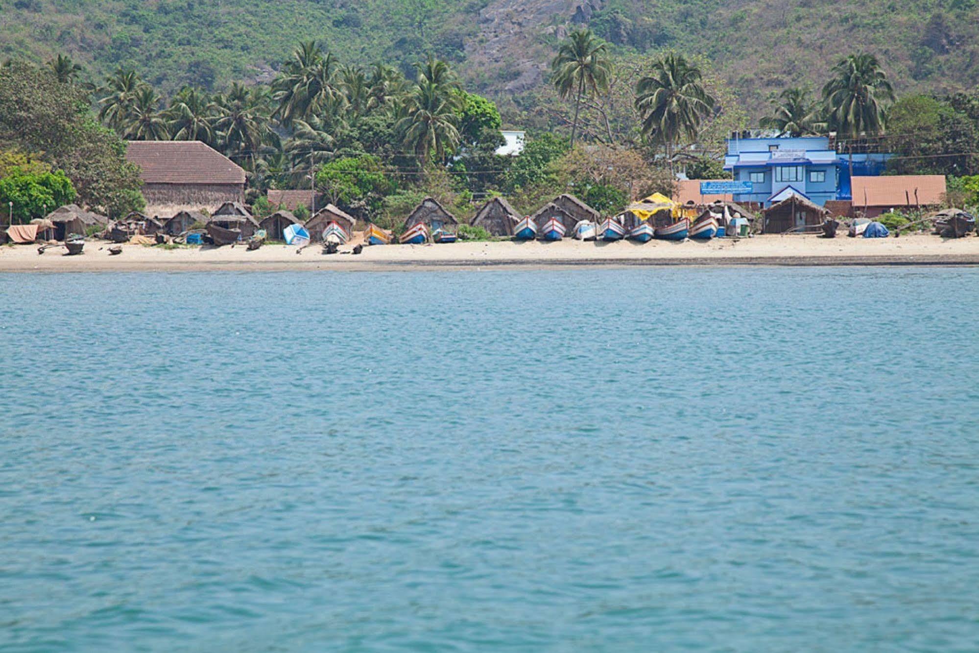Hotel Sterling Karwar Extérieur photo